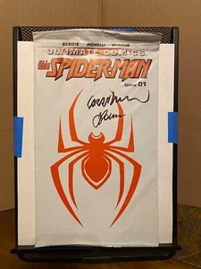 Ultimate Spider-Man 01 Marvel 2011 Polybag + Miles Morales 1.Auftritt SIGNIERT - Bild 1 von 1