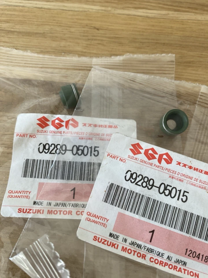 Suzuki valve stem seal x 2 , GS LT GV VL TL RMZ Numerous models , See below - Image 1 of 1