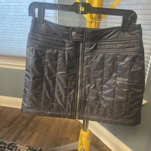 Athleta Women Toasty Buns Insulated Mini Skirt Size 4 Black Zip Front Outdoor - Picture 1 of 4