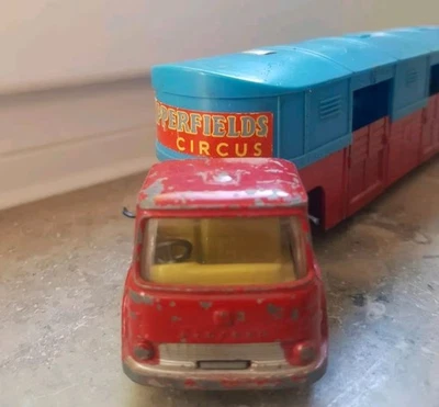 Alter CORGI BEDFORD Pferdetransporter Chipperfields Circus 1:55 ? - Bild 1 von 4