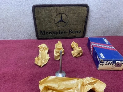 Mercedes Benz TRW Intake Valve A1190530801 X4PCS NOS - Image 1 of 4