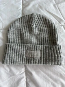 Victoria’s Secret PINK Toboggan Beanie Hat Light Gray OS EUC - Picture 1 of 4