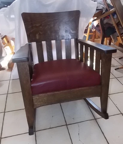 Quartersawn Oak Mission Rocker / Rocking Chair with burgundy leather  (R250) Cover