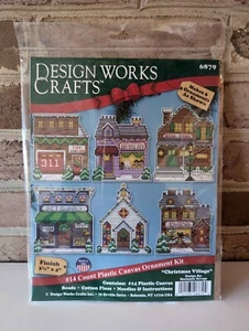 Kit de adornos de lona Design Works Crafts - Christmas Village 6879 - Imagen 1 de 3