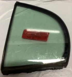 98-05 LEXUS GS300 GS400 GS430 DRIVER LEFT SIDE QUARTER WINDOW GLASS OEM - Picture 1 of 1