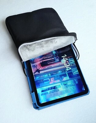 Quality black Case Cover For Apple iPad 9th,10th Gen 10.2” A2696 sleeve bag - Image 1 of 4