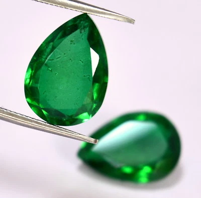 14x10 mm Emerald Color Doublet Pear Cut Pair 9.56 Cts Faceted Loose Gemstones - Image 1 of 3