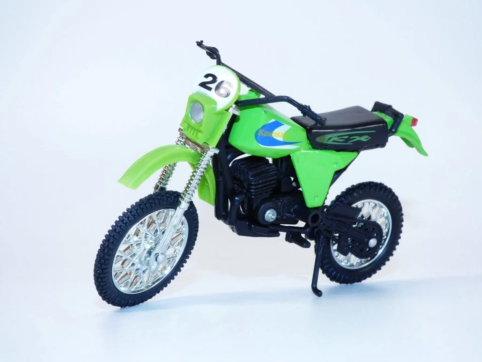 Moto KAWASAKI KDX250 vert cross n°26 1/18 - Image 1 of 1