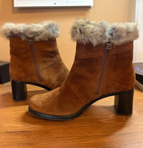 Brilliant Women's Brown Suede H20 Proof Ankle Zip Boots, Size 8, VG Condition. - Picture 1 of 8