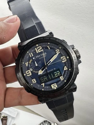 Relógio Casio PROTREK 47mm preto aço inoxidável mostrador azul e pulseira de silicone PRW6600Y - Imagem 1 de 4