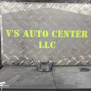 2012  Toyota Prius OEM Radio Display and Receiver - Picture 1 of 4