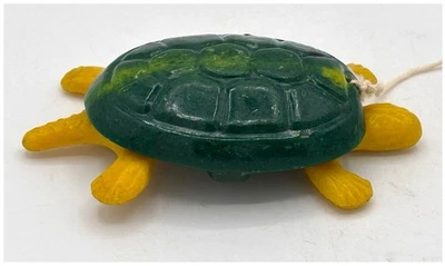 Vintage G.C. Juguete de tracción de tortuga de plástico duro Compton cabeza y patas móviles patente de 1931 Foto 1 de 4