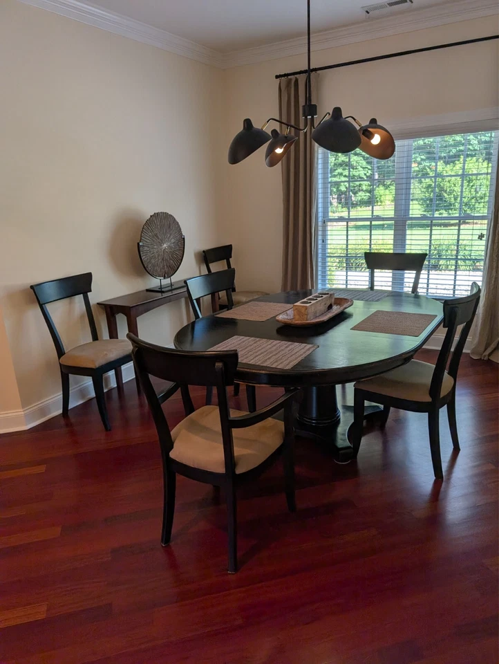 Solid wood dining table set 6 chairs with padded seats, leaf included, used - Image 1 of 1