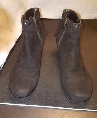 LNWO Women's 9B earthies by EARTH Black Leather Fringed Ankle zip Shooties BOOTS - Image 1 of 4