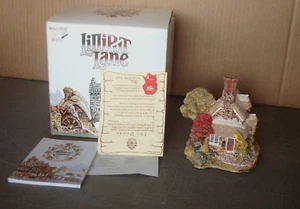 LILLIPUT LANE, CIRCULAR COTTAGE, EXCELLENT CONDITION WITH BOX & DEED - Picture 1 of 7