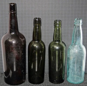 4 x Hand Blown Tops Green Carboy Wine Bottles/Lightning Stopper Beer/Whiskey - Picture 1 of 3