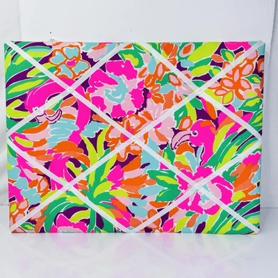Vntg Lilly Pulitzer LULU Poplin Ribbon Memo Photo Memory Picture Board Flamingos - Image 1 of 3