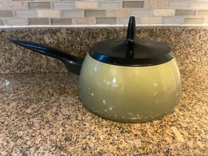 Sartén verde aguacate vintage con tapa modelo 682-B retro MCM fondue *VER FOTOS* - Imagen 1 de 3