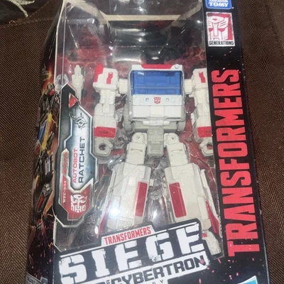 Transformers Generations War for Cybertron: Siege Autobot Ratchet NEW MISB - Image 1 of 4