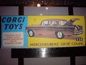Corgi - 230 Mercedes-Benz 220 SE cupé réplica/caja de copia - Imagen 1 de 6