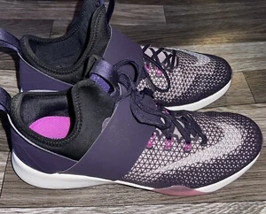 Nike Air Zoom Womens 843975-500 Purples Athletic Shoe Size 9.5 Great Shape - Picture 1 of 3