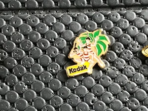  pins pin DIVERS KODAK PHOTO - Picture 1 of 1