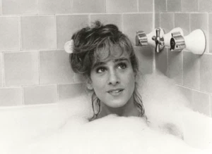 Sarah Jessica Parker-Girls Just Want to Have Fun-1985 Movie Publicity Photo - Picture 1 of 2