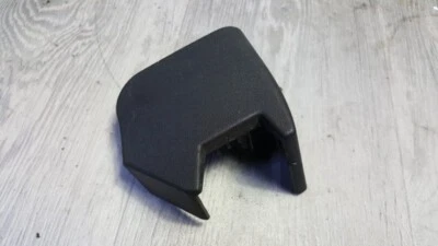 VOLVO S40 2004-2012 MOLDURA ASIENTO DELANTERO (LADO PASAJERO)  Foto 1 de 4