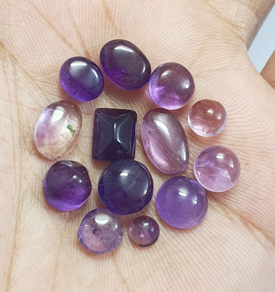 Lotto cabochon mix ametista viola naturale 31,50 ct gemme sfuse qualità AAA 1... - Immagine 1 di 4