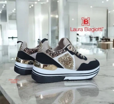 LAURA BIAGIOTTI SNEAKERS DONNA STRINGATE CON STRASS NERO 9248 MODA 2025 2026 - Immagine 1 di 4
