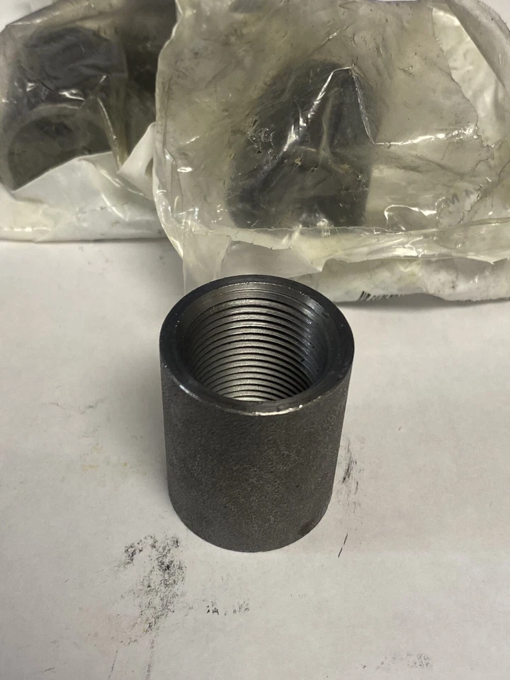 4-pk Black Iron Coupling 3/4" Female x 3/4" Female (JJJ3Bx1) - Image 1 of 1