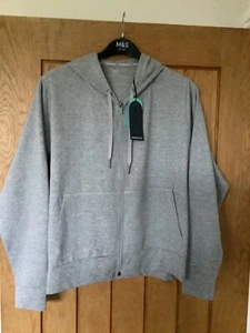 M&S GOODMOVE HOODED JACKET BNWT SIZE 22