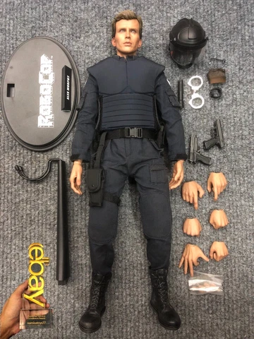 1/6 Hot Toys MMS266 RoboCop Battle Damaged Version Alex Murphy Set Action Figure Cover