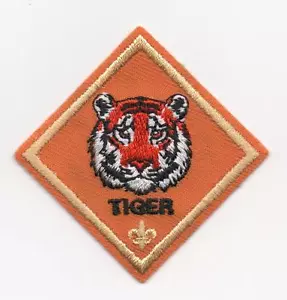 Tiger Cub Rank Patch (Diamond) w/ "Since 1910" Slogan Backing, Mint! - Picture 1 of 1