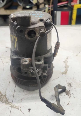 1999-2001 SUZUKI GRAND VITARA 2.5L 2.7L AC Compressor 2WD Thru VIN 14155434 OEM - Image 1 of 4