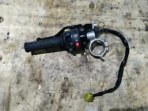 2005-2006 SUZUKI GSXR 1000 OEM LEFT SIDE CLIPON HANDLEBAR W/ SWITCHES - Foto 1 di 7