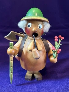VINTAGE ORIGINAL ERZGEBIRGE GERMAN HIKER HUNTER INCENSE SMOKER 7.5" WITH PIPE - Picture 1 of 10