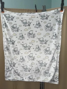 Classic Winnie The Pooh In The Clouds Fleece Crib Size Blanket Neutral Colors - Picture 1 of 2