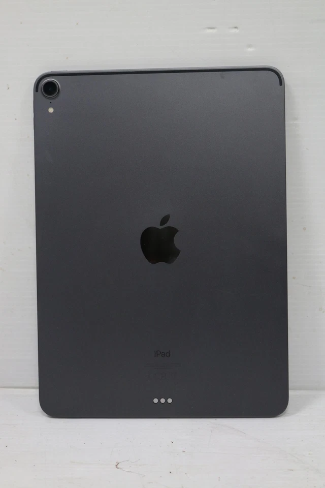 Apple iPad Pro 11 A1980 WiFi Retina MTXP2LL/a Space - FAULTY BLACK SCREEN J112 - Image 1 of 3