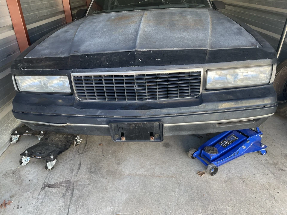 Parachoques delantero Chevrolet Monte Carlo LS 1986-1988 deportivo de lujo Euro Foto 1 de 1