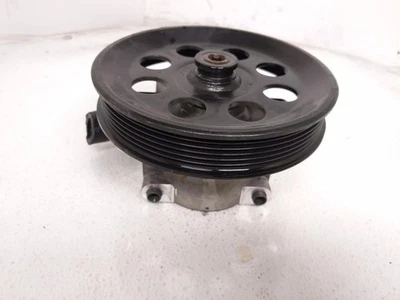 Bomba de dirección asistida Ford F-250 Super Duty 2023-2025 - 6,8 L con polea Foto 1 de 4