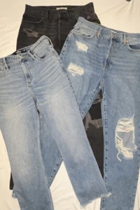 Womens 3pc Clothing Bundle Size 28 - 29 - Hollister - Forever 21 JEANS!! - Picture 1 of 15