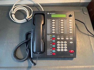 Consola de despacho controlador de escritorio Motorola MC2500 - sin cable de alimentación Foto 1 de 3