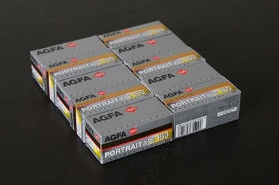 Agfa Agfacolor Portrait 160 Professional 120 XPS 160 Expired 04/2003 - Image 1 of 3