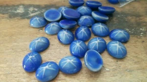 ♥Nr.C76- Zauberhafte alte Glascabochons 30 Stück blau mit Stern 12 x 10 mm♥ - Picture 1 of 1