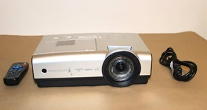 Proyector de tiro corto Promethean PRM-35 DLP VGA HDMI 2500 lúmenes. 177 horas - Imagen 1 de 8