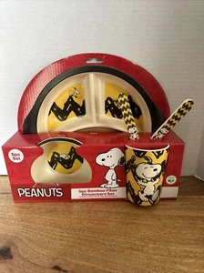 Peanuts 5 Piece Bamboo Kids Dinnerware Set - Charlie Brown\Snoopy- New - Picture 1 of 4