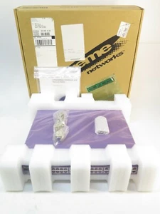 Extreme Networks 800125-00-08 16101 Summit 400-48T w/ Rack Ears + 4 SFP - Picture 1 of 8