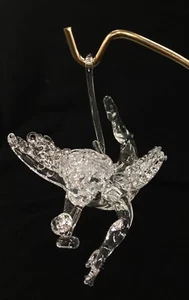 HAND BLOWN ORNAMENT: CHERUB PLAYING A TRUMPET - Picture 1 of 4