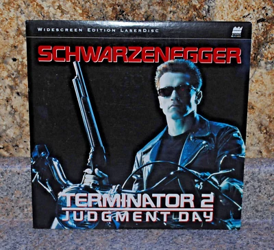 Terminator 2: Judgement Day - Laserdisc - Image 1 of 4